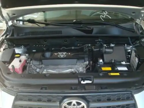 Toyota RAV4  2010