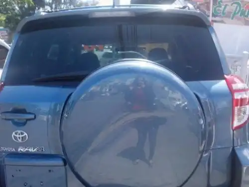 Toyota RAV4  2010
