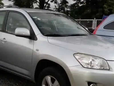 Toyota RAV4  2011