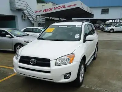 Toyota RAV4  2011