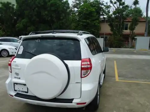 Toyota RAV4  2011