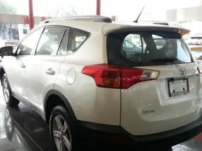 Toyota RAV4  2015