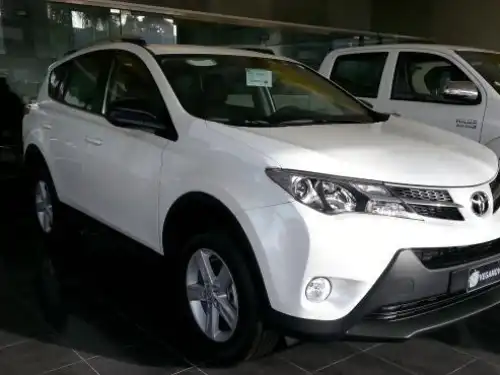 Toyota RAV4  2015