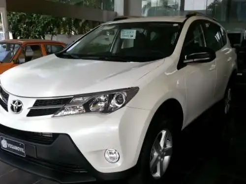 Toyota RAV4  2015