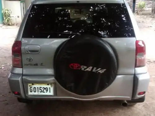 Toyota RAV4 2001 4x4 gris 
