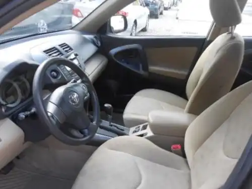 Toyota RAV4 2009