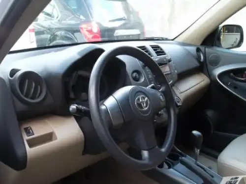 Toyota RAV4 2010