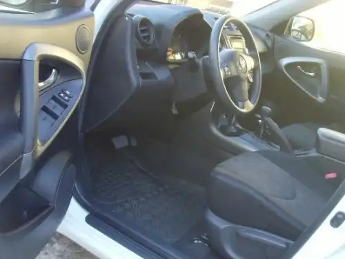 Toyota RAV4 2013