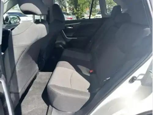 Toyota RAV4 2022 xle Full Options