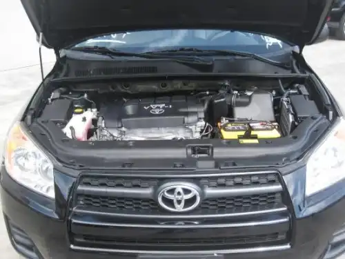 Toyota RAV4 L 2011
