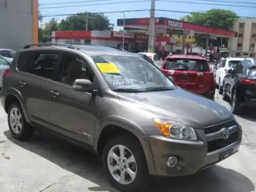 Toyota RAV4 Limited 2009