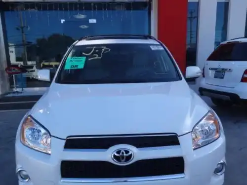 Toyota RAV4 Limited 2010