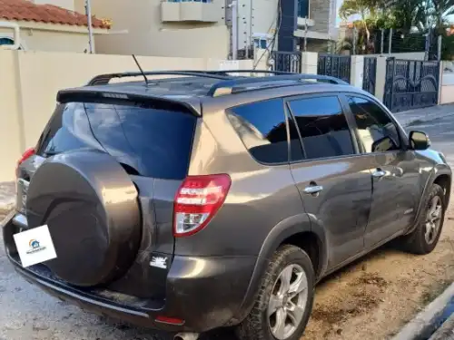 Toyota RAV4 Limited 2012: Oportunidad en Higüey.