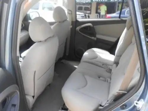 Toyota RAV42007