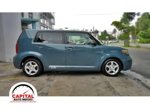 Toyota Scion 2008