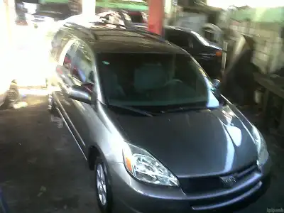 Toyota Sienna  2006  