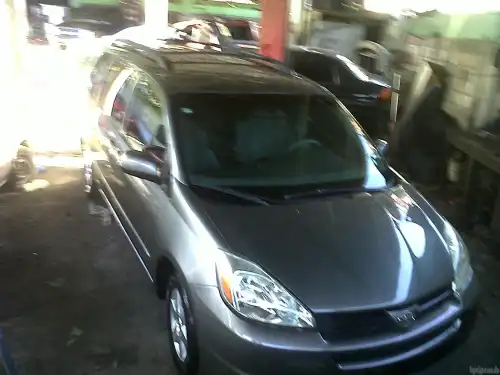 Toyota Sienna  2006  