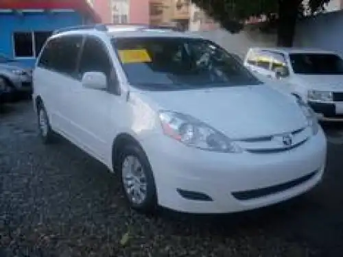 Toyota Sienna  2009  