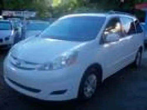 Toyota Sienna  2009  
