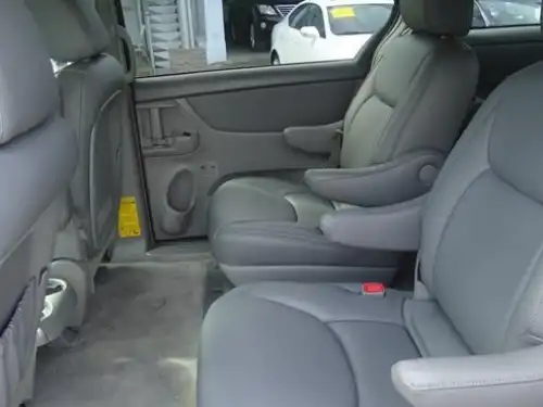Toyota Sienna  2009