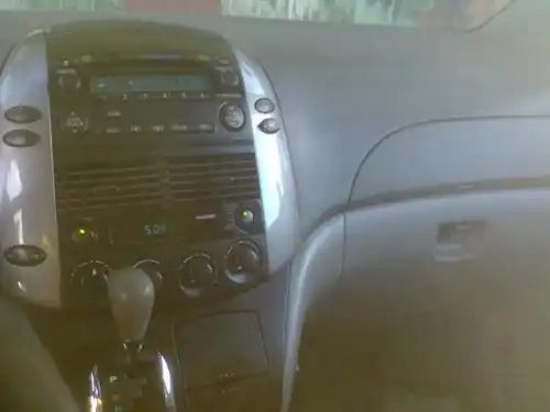 Toyota Sienna CE 2009