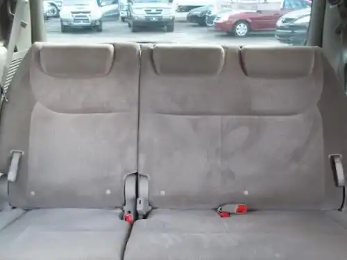 Toyota Sienna LE 2009