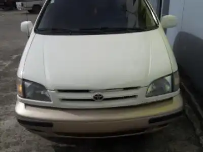 Toyota Sienna XLE año 98 excelentes condiciones