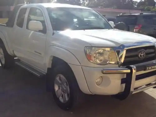 Toyota Tacoma  2010