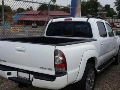 Toyota Tacoma  2010