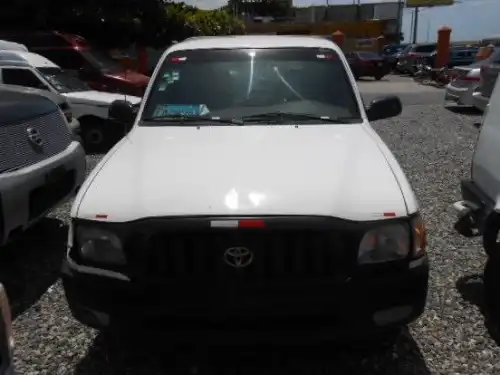 Toyota Tacoma LX 2000