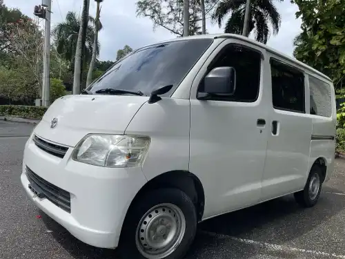 Toyota Town Ace 2016 versión FULL