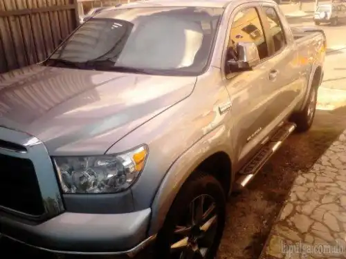 Toyota Tundra  2010  