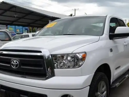 Toyota Tundra  2010