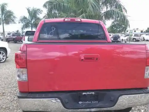 Toyota Tundra  2010