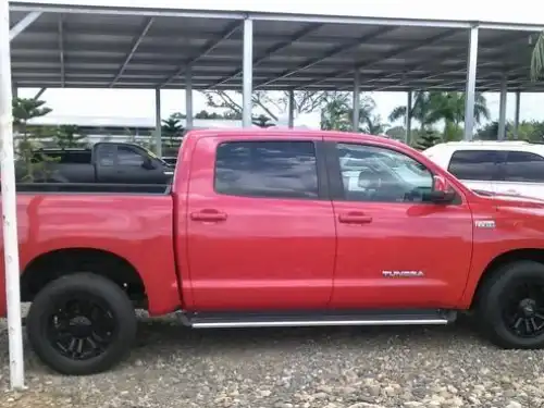 Toyota Tundra  2010