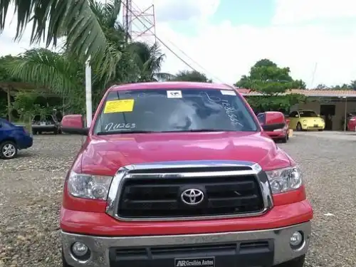 Toyota Tundra  2010