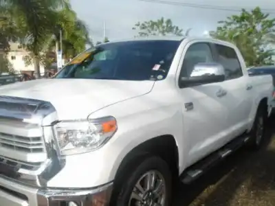 Toyota Tundra  2014