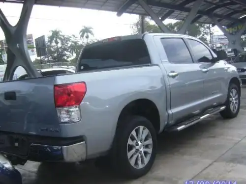Toyota Tundra Platinium 2011