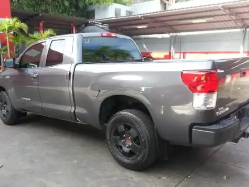 Toyota Tundra Platinium 2011