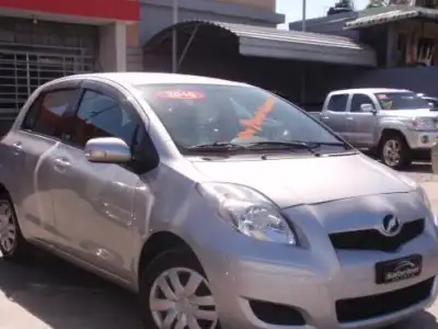 Toyota VITZ  2009