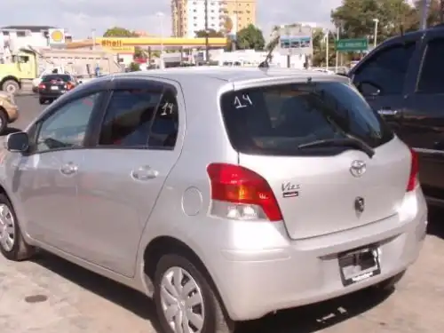 Toyota VITZ  2009