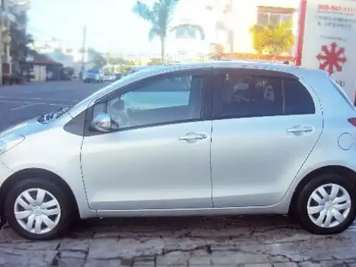 Toyota VITZ  2009