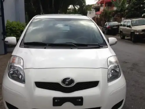 Toyota VITZ  2009