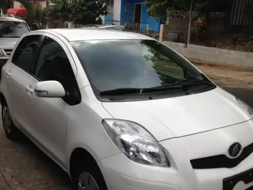 Toyota VITZ  2009
