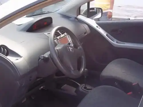 Toyota VITZ  2009