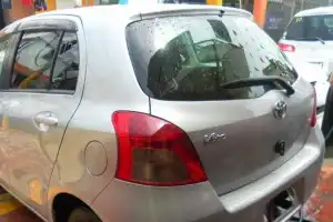 Toyota VITZ  2009