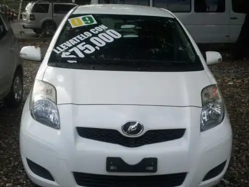 Toyota VITZ  2009