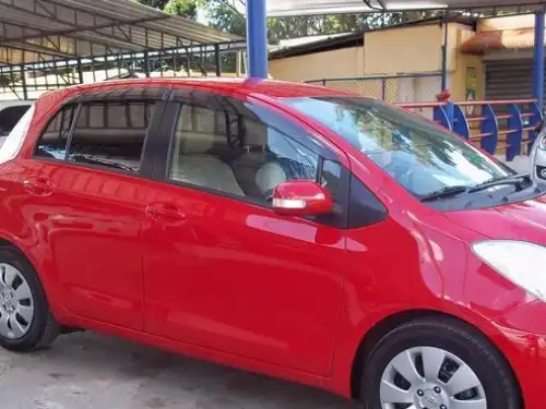 Toyota VITZ  2010