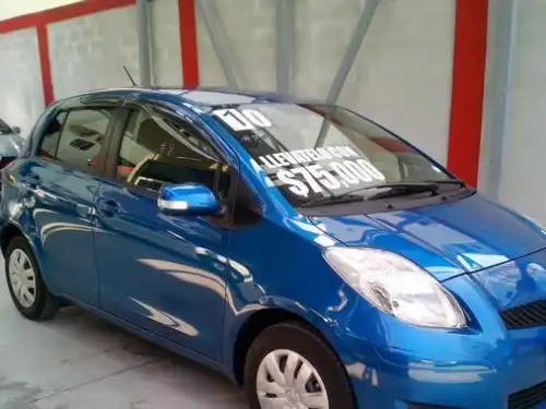Toyota VITZ  2010