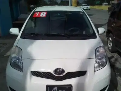 Toyota VITZ  2010